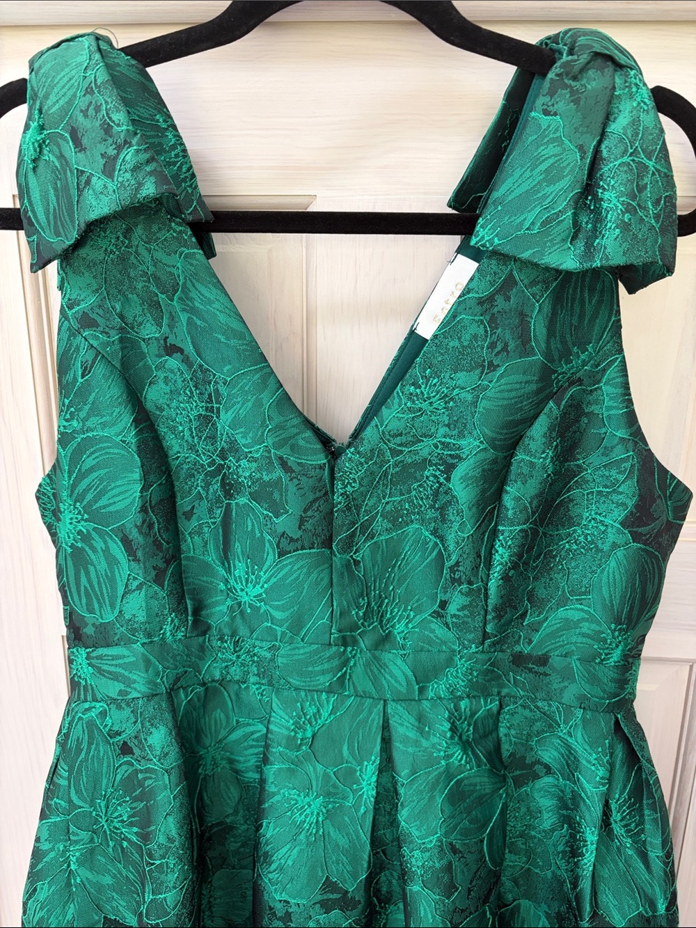 Entro size large Elegant Green Floral V-Neck Women's Dress - Picture 4 of 9